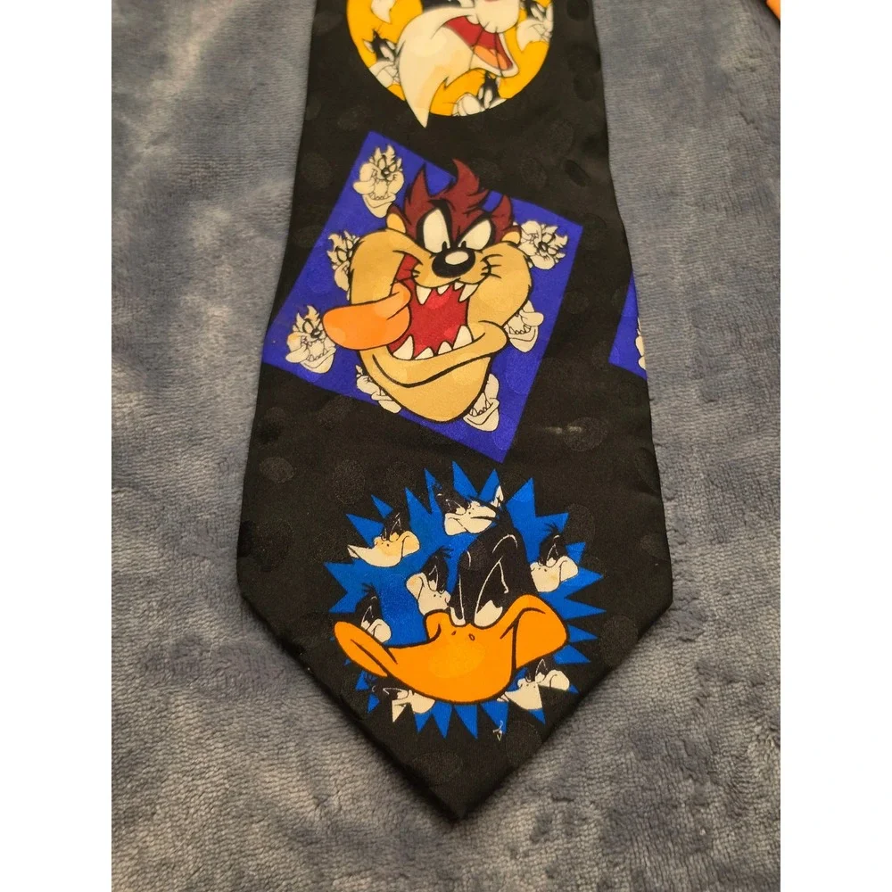 Vintage 1995 Looney Tunes Mania Silk Tie Bugs Bunny Daffy Taz Sylvester Black